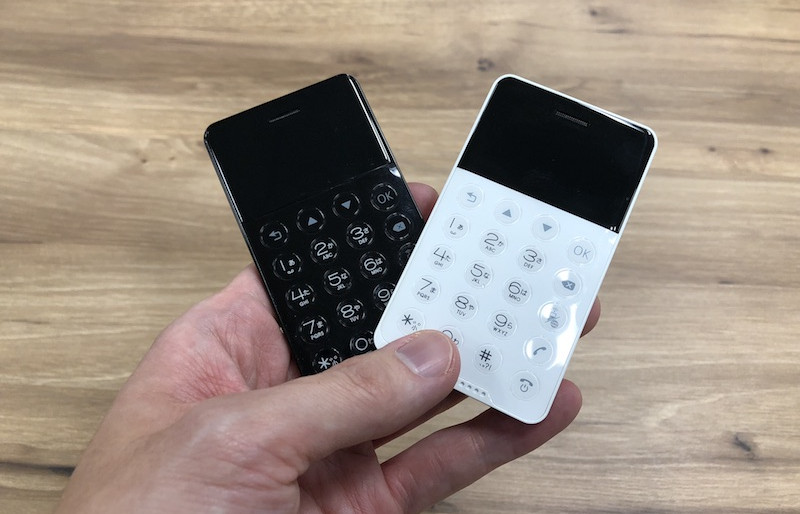 NichePhone-S: маленький кнопочный Android-телефон