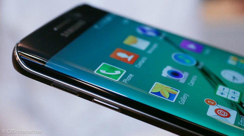 Samsung запатентовала прототип премиум-смартфона с двумя экранами