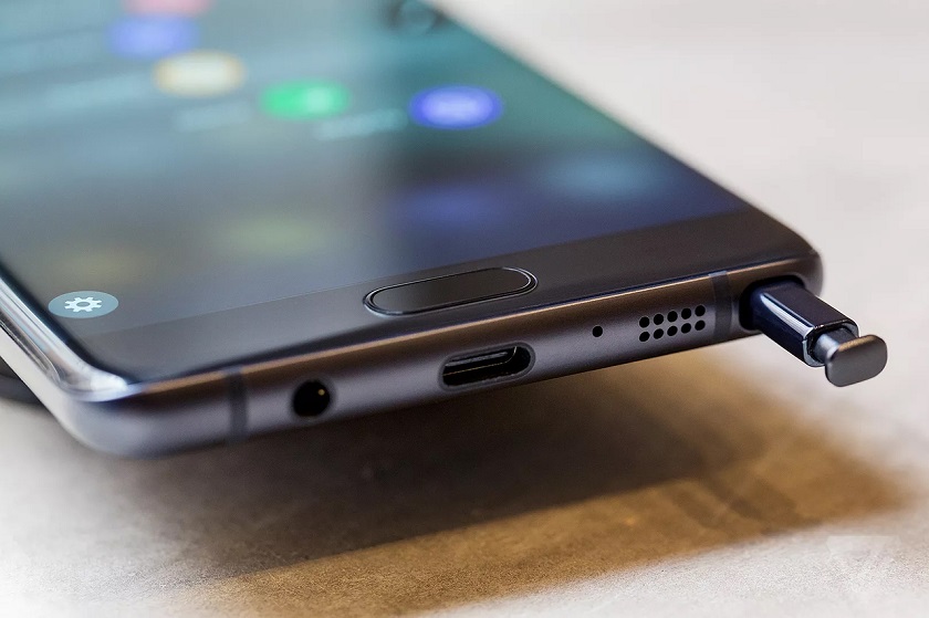 Рендеры Samsung Galaxy Note 8 указывают на ряд новых особенностей