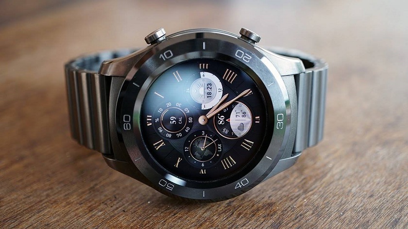 Huawei запатентовала смарт-часы с местом для крепления беспроводных наушников