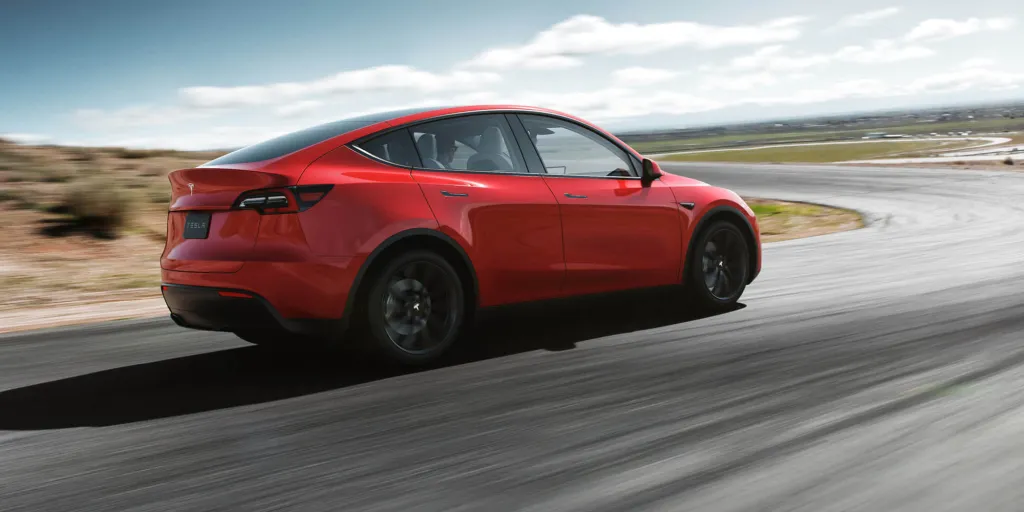 Tesla Model Y - найбільш продаваний автомобіль у Європі в листопаді 2022 року