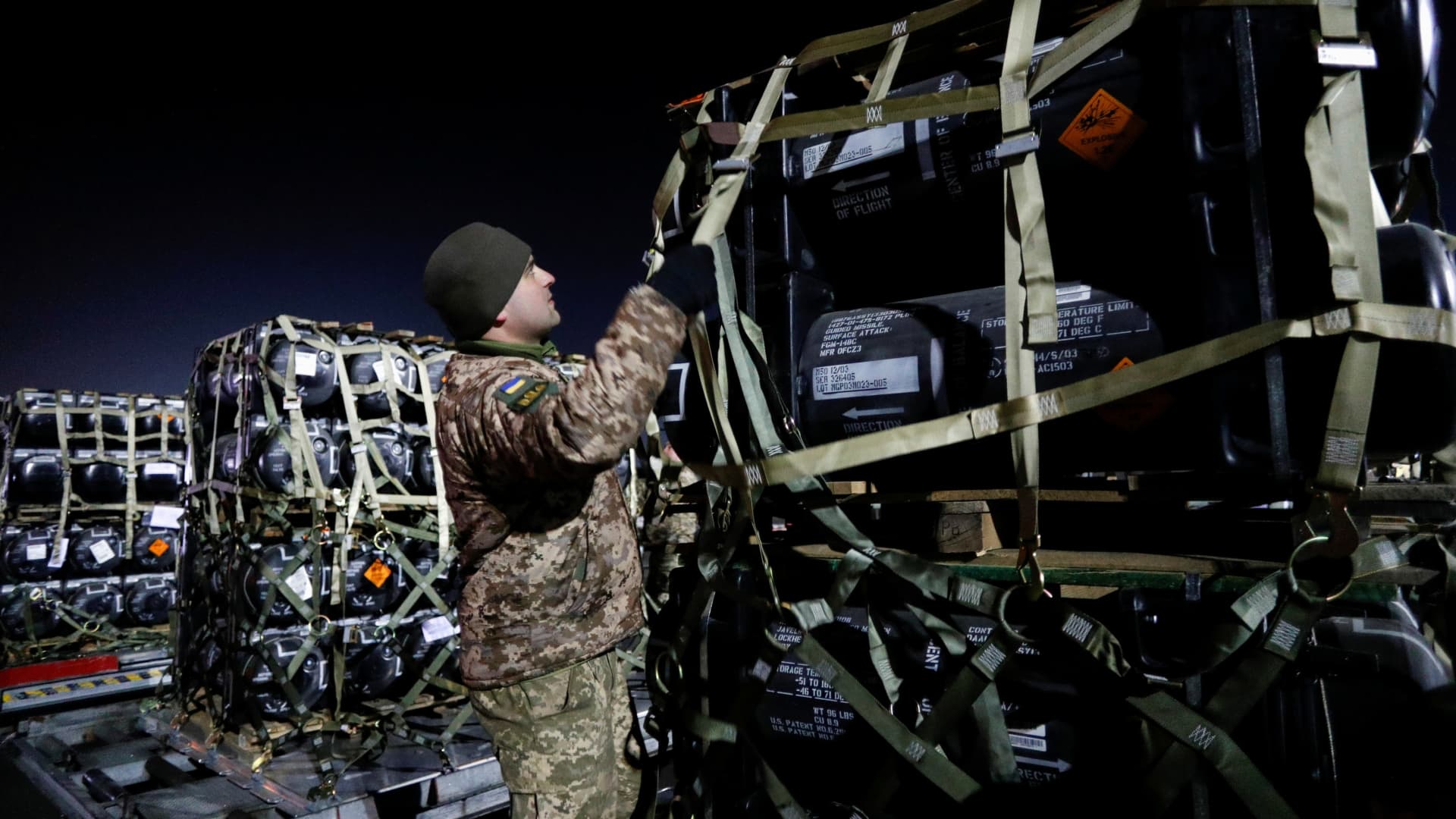 Munitions pour HIMARS et Bradley, missiles HARM et patrouilleurs fluviaux : Les États-Unis annoncent un nouveau programme d'aide militaire de 350 millions de dollars à l'AFU