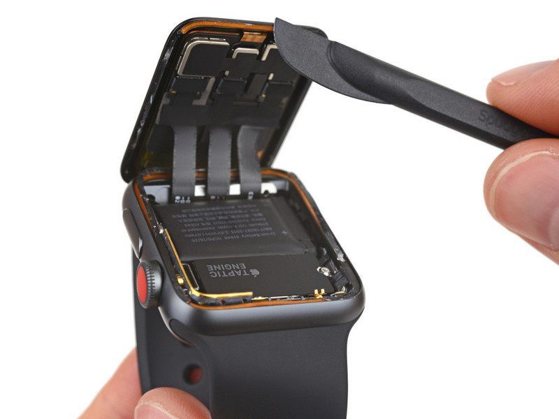 Почти смартфон: iFixit разобрали Apple Watch Series 3 с LTE