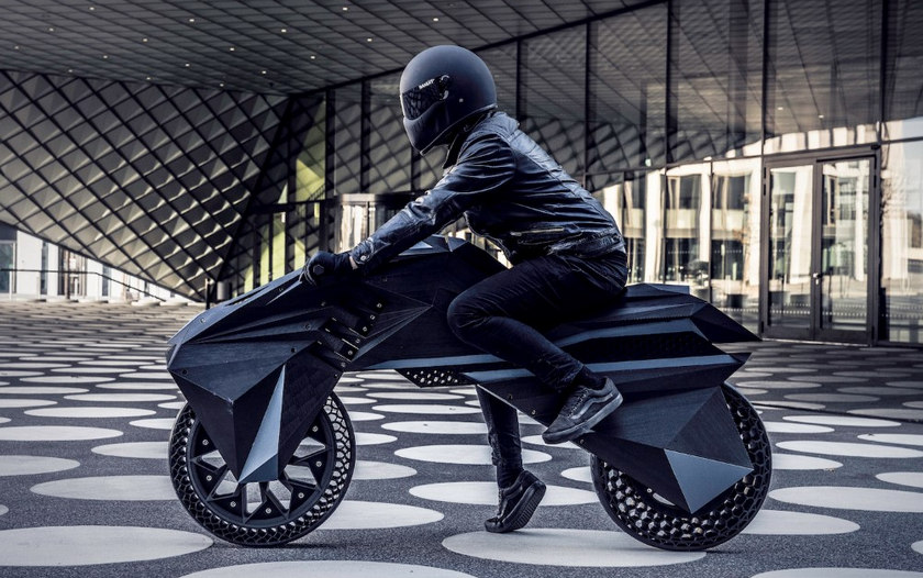 Nera: первый в мире электромотоцикл, напечатанный на 3D-принтере