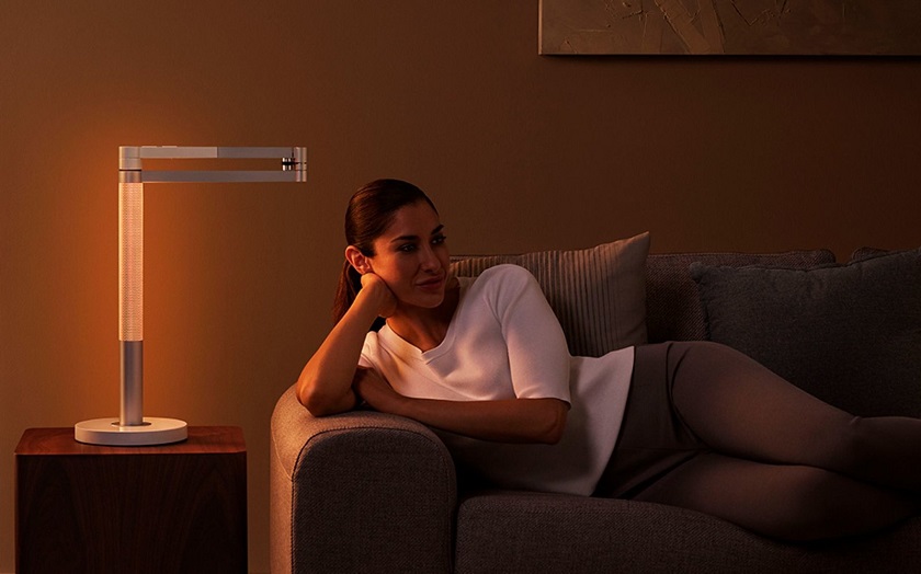 Dyson представила лампу за $650, которая имитирует свечу