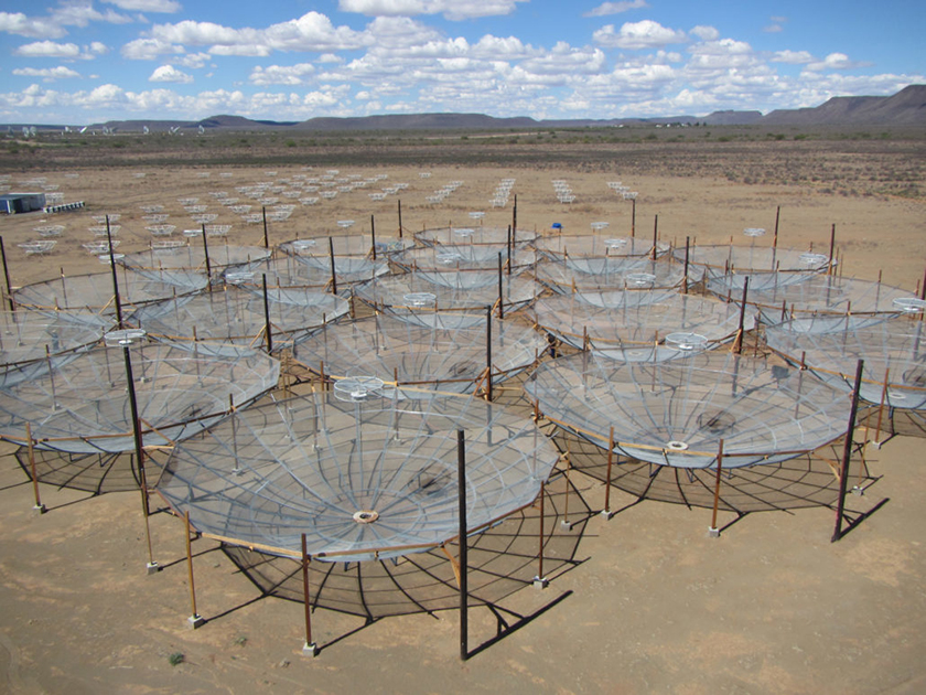 Модернизация радиотелескопа HERA позволит увидеть первые звезды