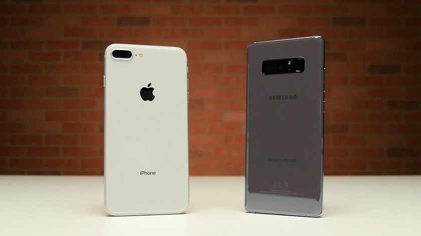 Битва на прочность между iPhone 8 Plus и Galaxy Note 8