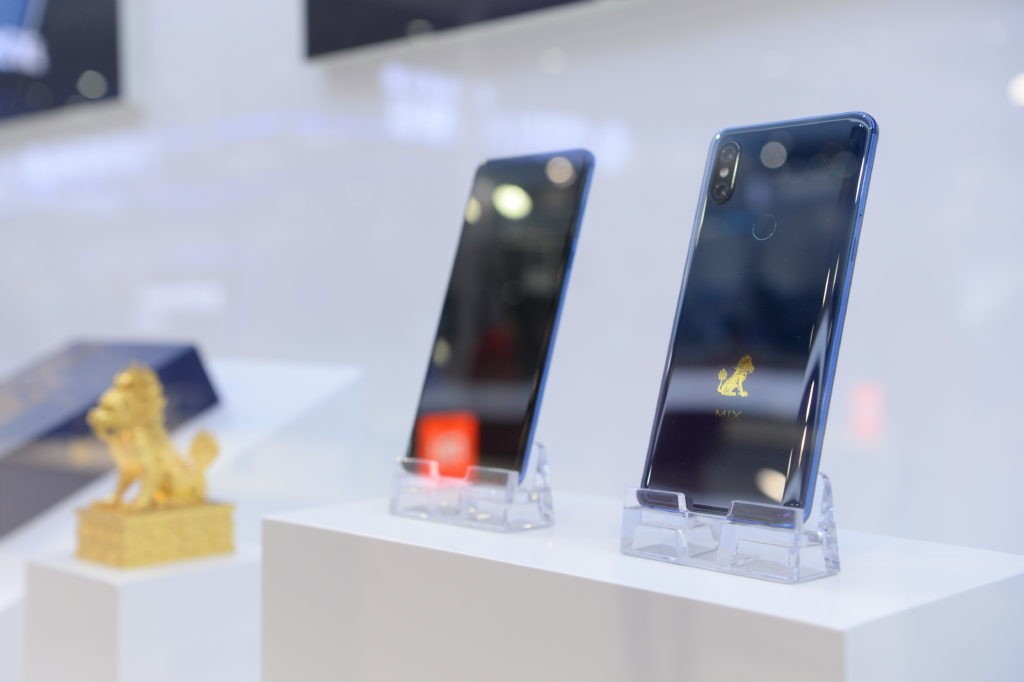 Mi Mix 3 з підтримкою 5G? Xiaomi готує презентацію на 24 лютого