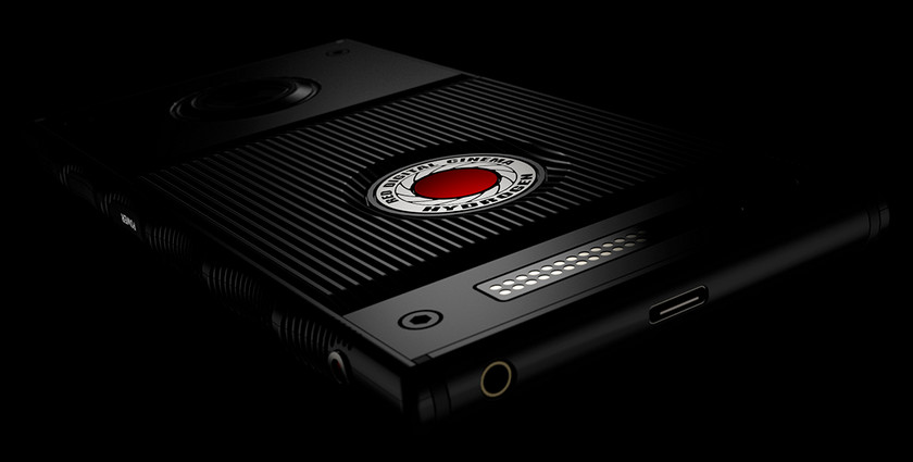 "Holographic" smartphone RED Hydrogen One will receive 3D-cameras (but a little delayed)