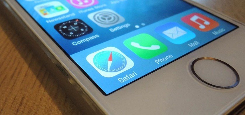 Пользователи iOS и Mac жалуются на вылеты Safari