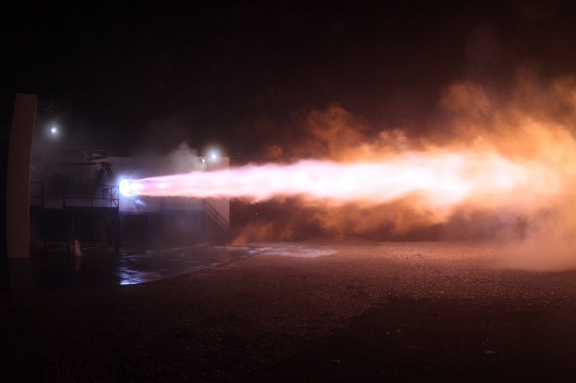 SpaceX испытала двигатель для полетов на Марс
