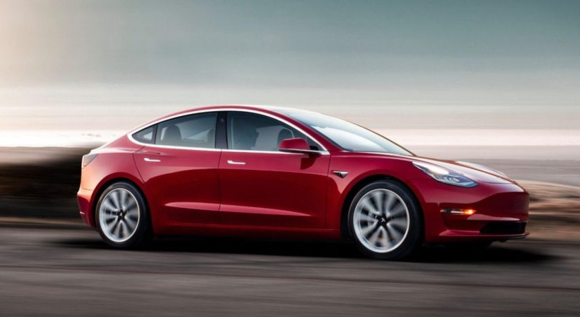 Tesla поставила более 100 000 электромобилей в 2017 году