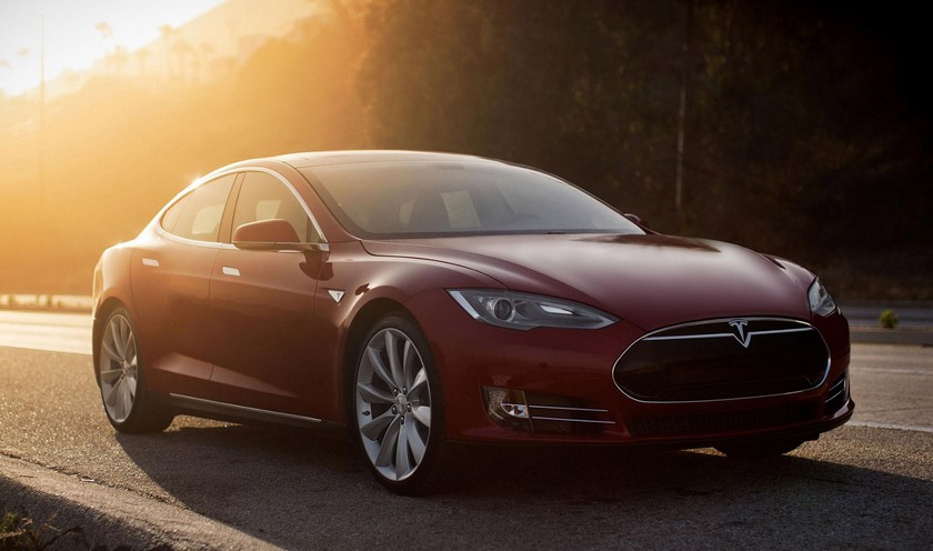 MIT заплатит водителям Tesla $1000 за помощь науке