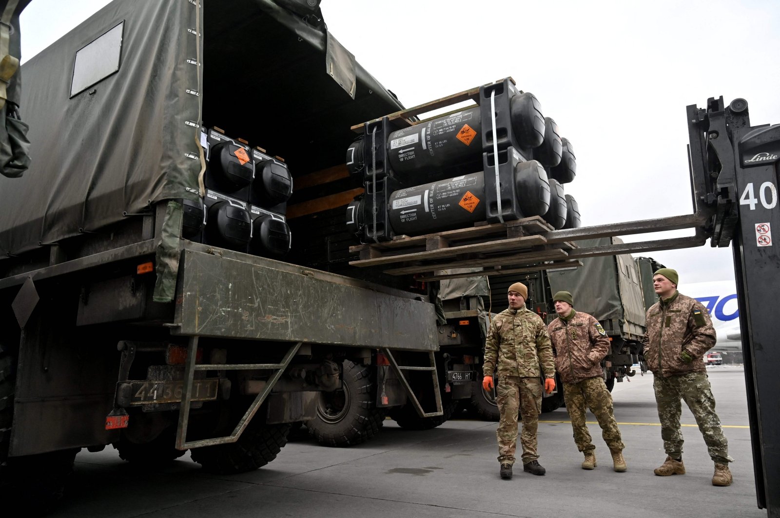 Контрабанди на чорний ринок немає: Україна відстежує переміщення західного озброєння через ПЗ НАТО