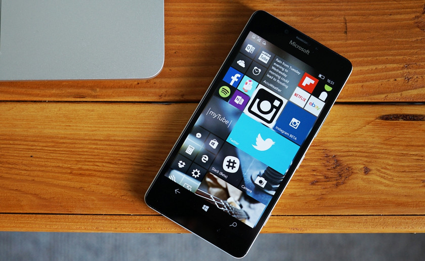 The crash of hopes: Windows 10 Mobile has stopped in development