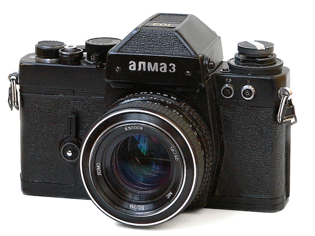10 легендарных советских фотоаппаратов-11