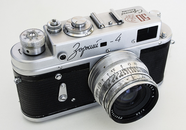 10 легендарных советских фотоаппаратов-3