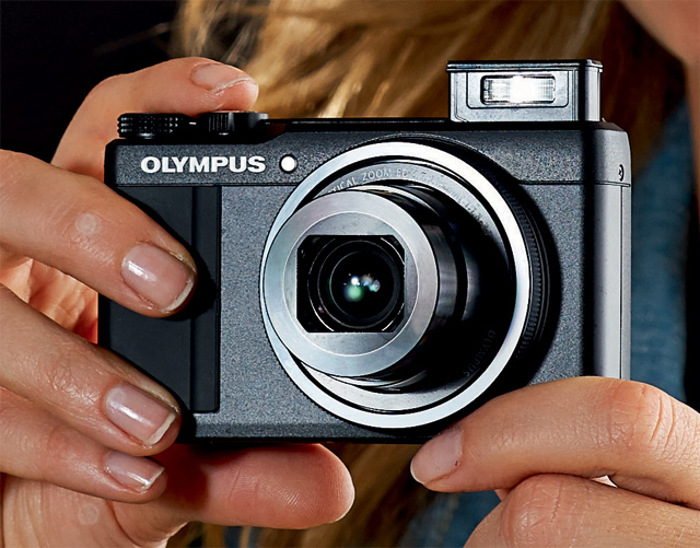 Olympus Stylus ZX-10: компактная легкая камера за 400 евро-6