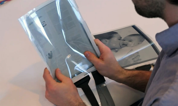 PaperTab: прототип планшета с монохромным гибким экраном E-Ink (видео)
