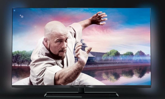 Лучший телевизор с диагональю экрана 42 дюйма: Samsung UE40F8000-4