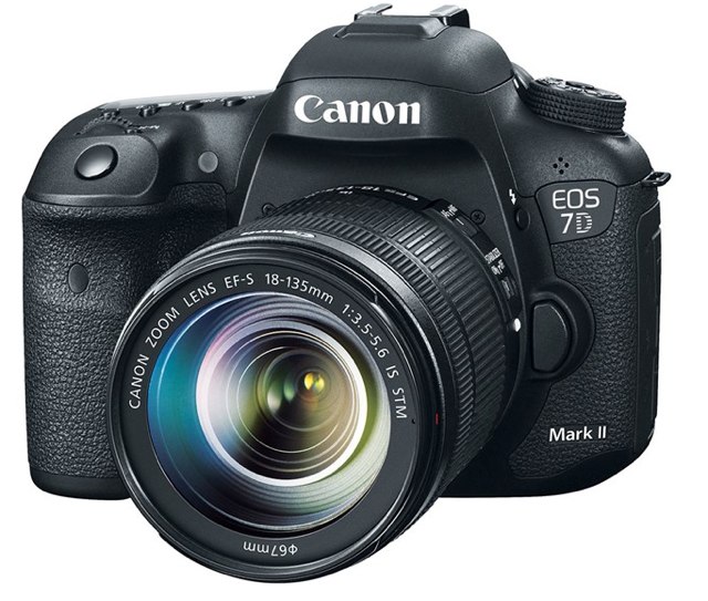 Canon EOS 7D Mark II: обновление топовой камеры с матрицей APS-C