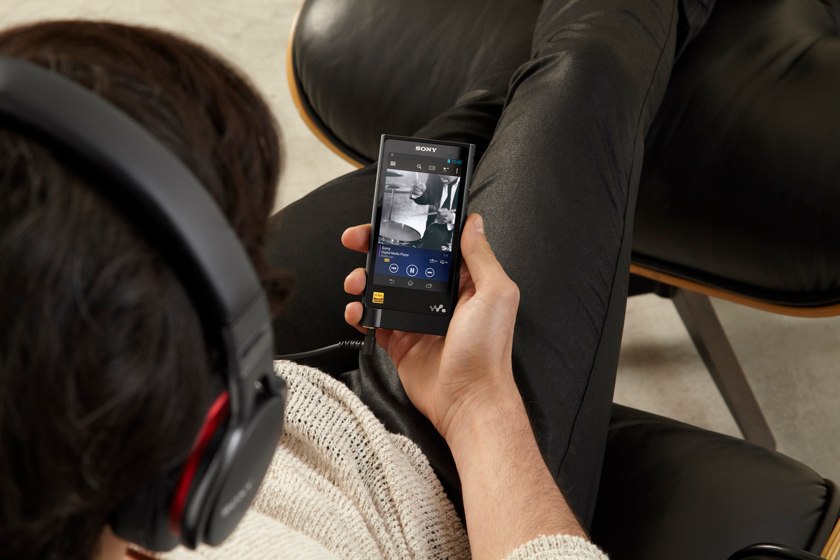 CES 2015: Sony Walkman NW-ZX2 — дорогой Hi-Fi-медиаплеер на Android