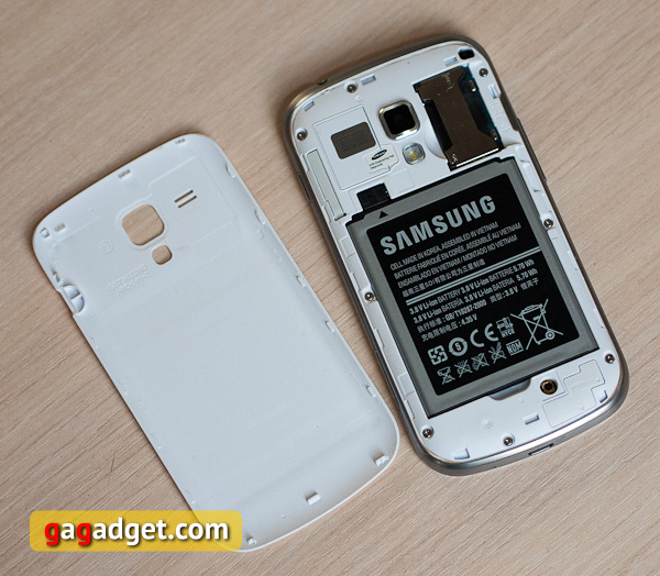 Беглый обзор «двухсимного» Android-смартфона Samsung Galaxy S Duos (GT-S7562)-13