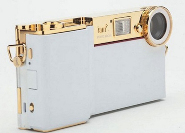 Новые подробности о чехле-камере i.am+ для iPhone (плюс цены)