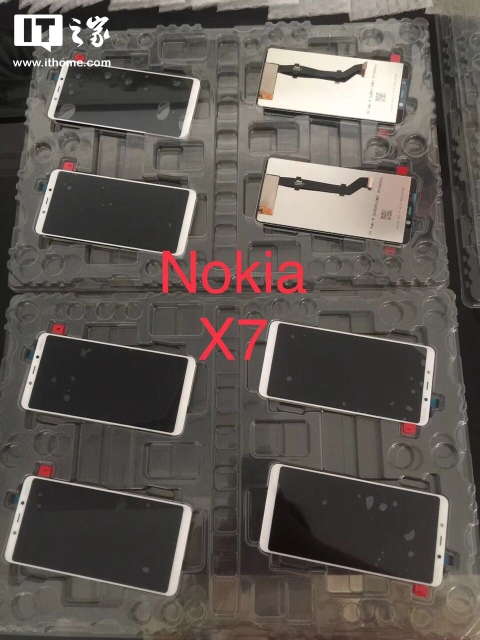 Nokia-X7-Rear-Panel.jpg