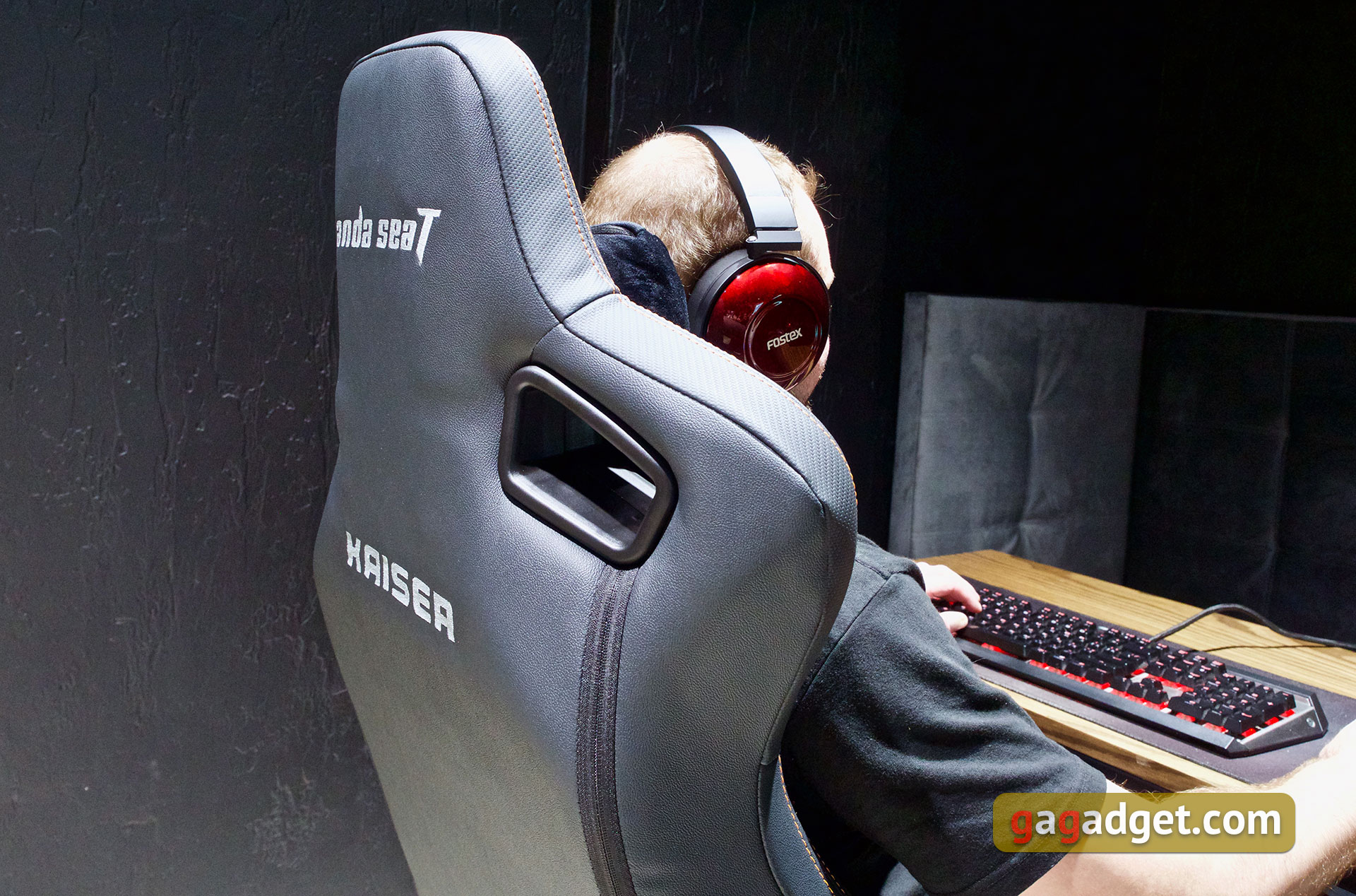 Престол для игр: обзор геймерского кресла Anda Seat Kaiser 3 XL-67