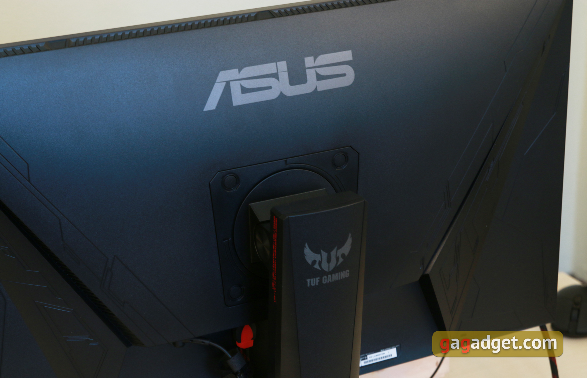 Обзор ASUS TUF Gaming VG279QM: самый быстрый игровой IPS-монитор на Диком Западе-10