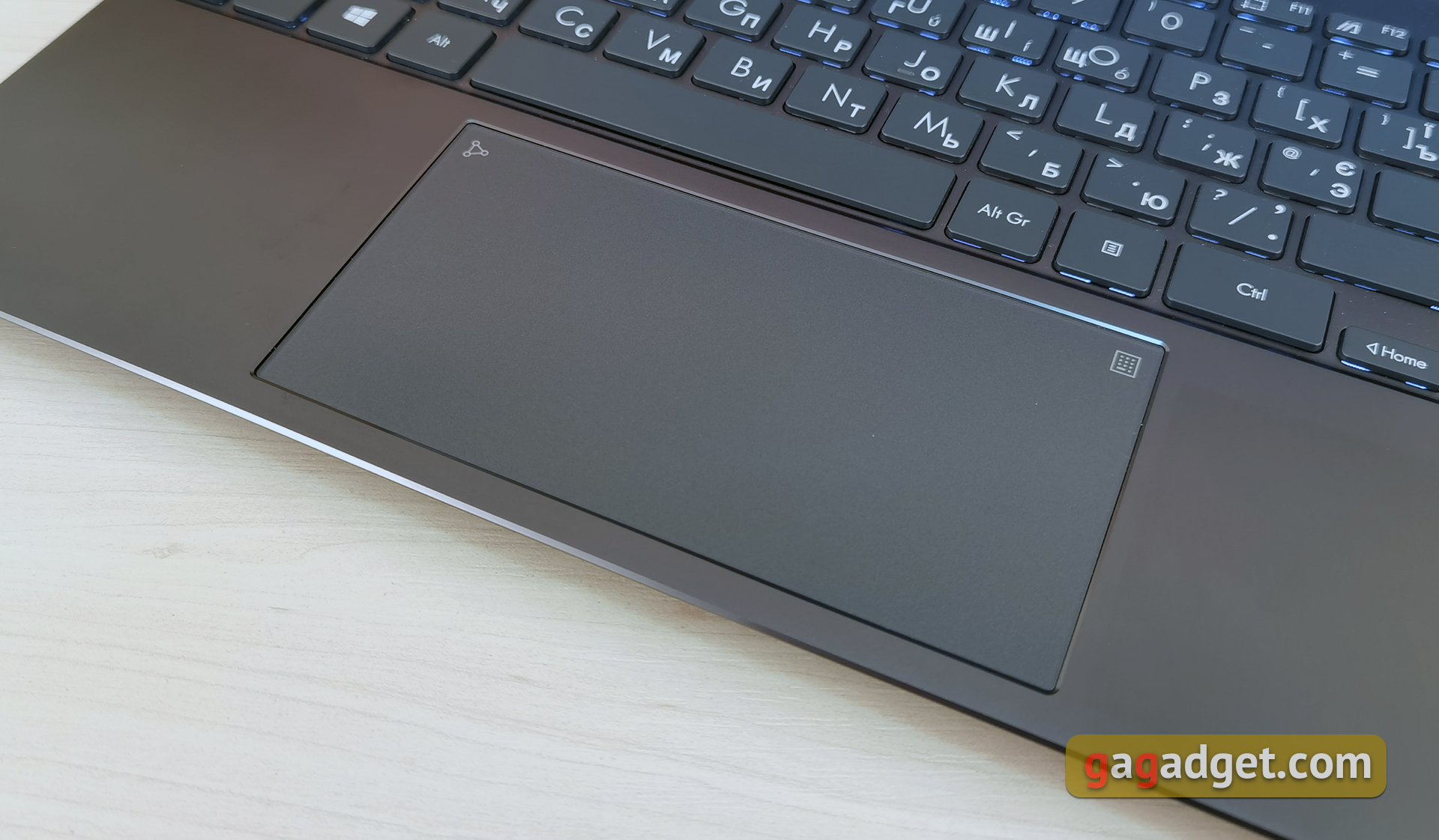 Обзор ASUS ZenBook 13 UX325EA: Intel Tiger Lake и рабочий день без подзарядки в компактном корпусе-23