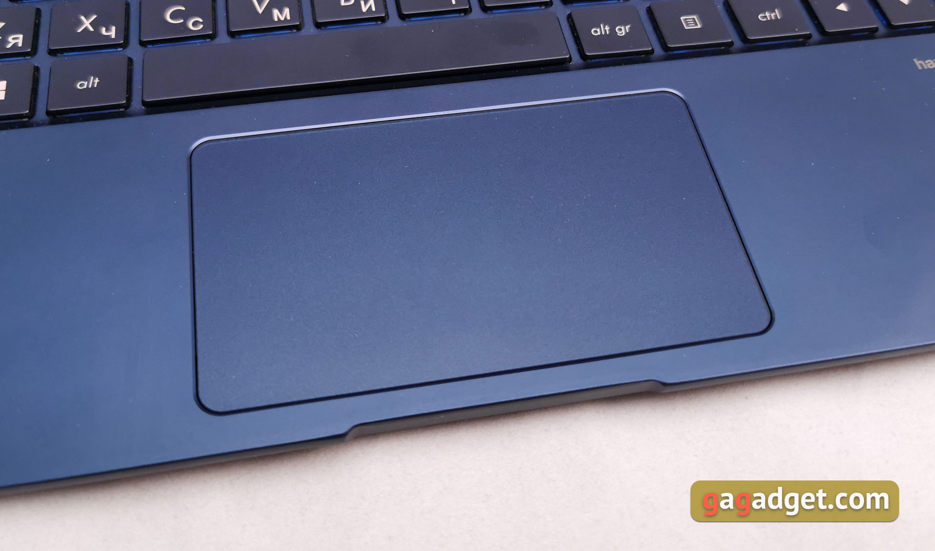 Обзор ASUS ZenBook 13 UX333FN: мобильность и производительность-20