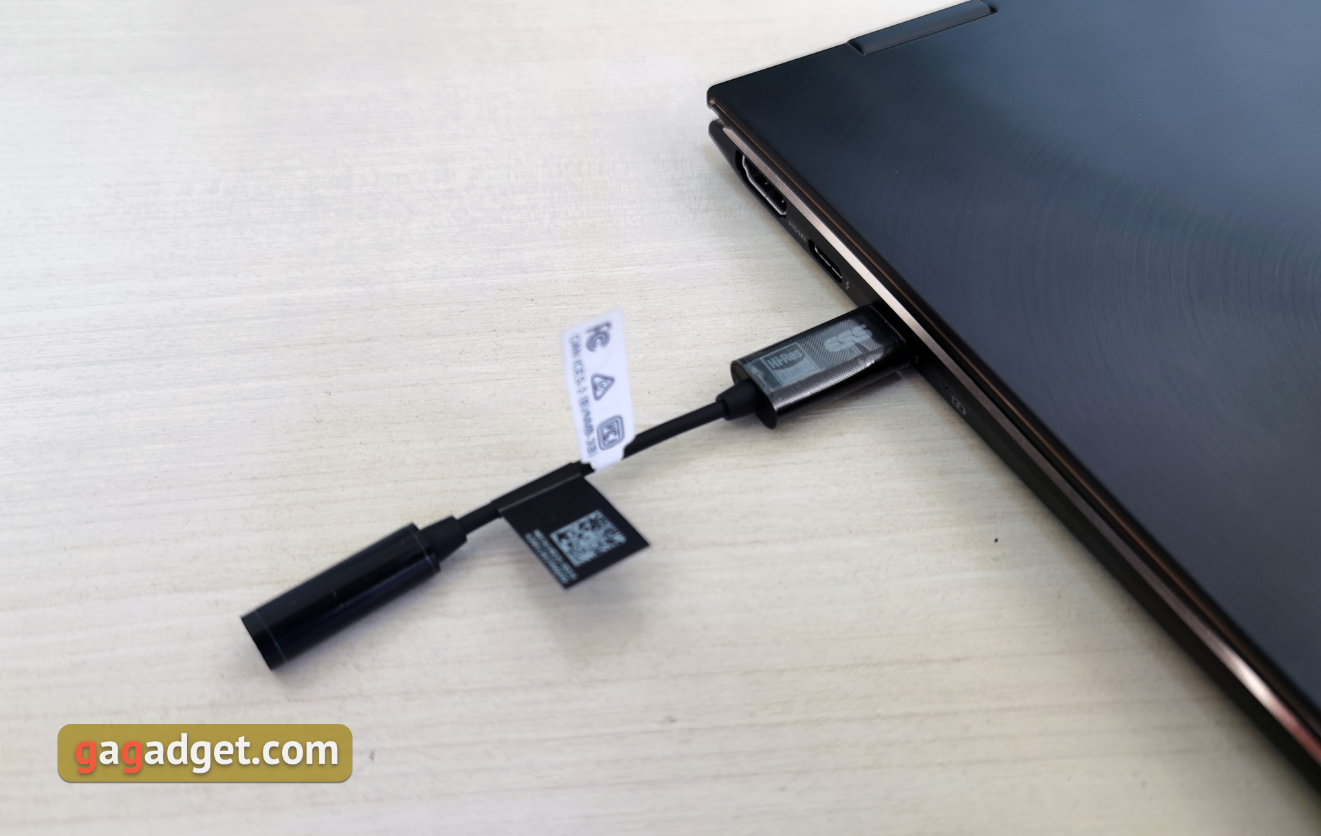 4K OLED-дисплей и процессор Intel семейства Tiger Lake. ASUS ZenBook Flip S (UX371) своими глазами-11
