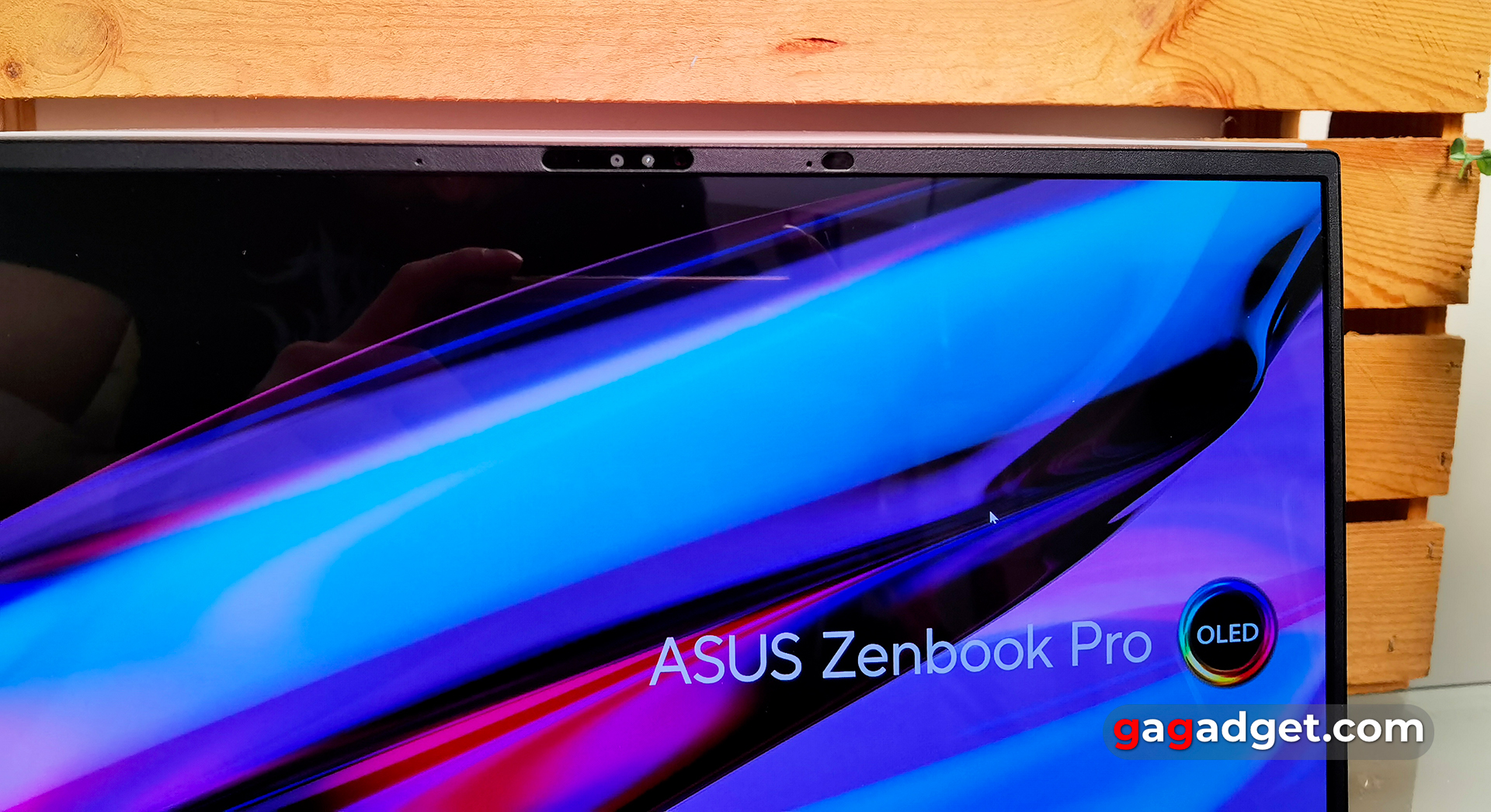 Дизайн ASUS Zenbook Pro 14 OLED