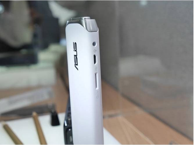 Карманный компьютер-флешка ASUS Pen Stick на Windows 10-2