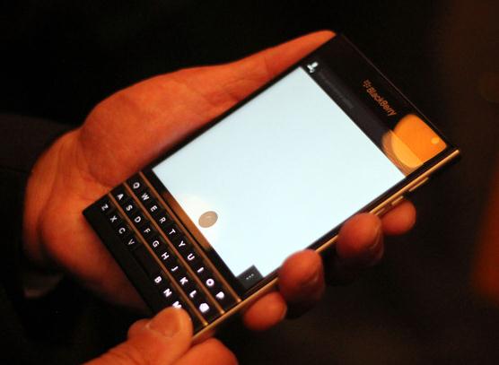 QWERTY-смартфон Blackberry Passport (он же Windemere) поступит в продажу в сентябре-2