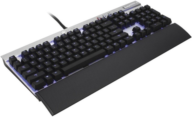 Игровая клавиатура Corsair Vengeance K70 с механическими переключателями Cherry MX Red