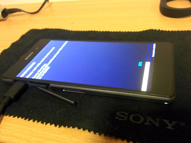Живые фотографии и скриншоты интерфейса будущего флагмана Sony Xperia Z2