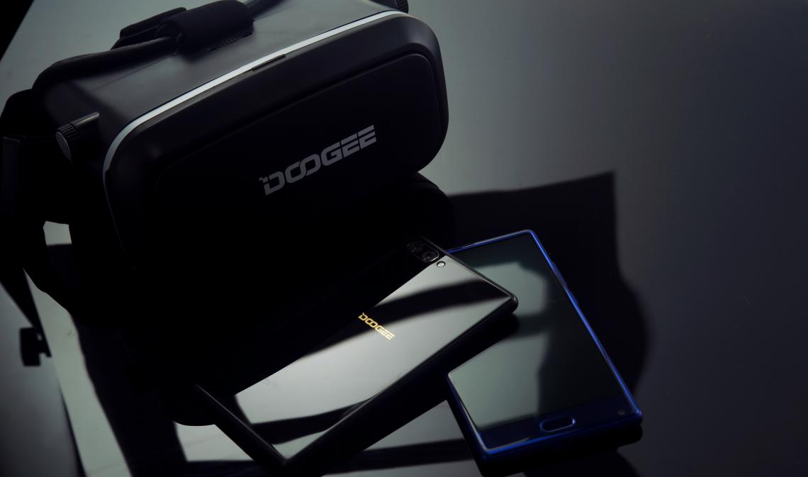 Doogee Mix: безрамочный смартфон с VR-шлемом в подарок-2