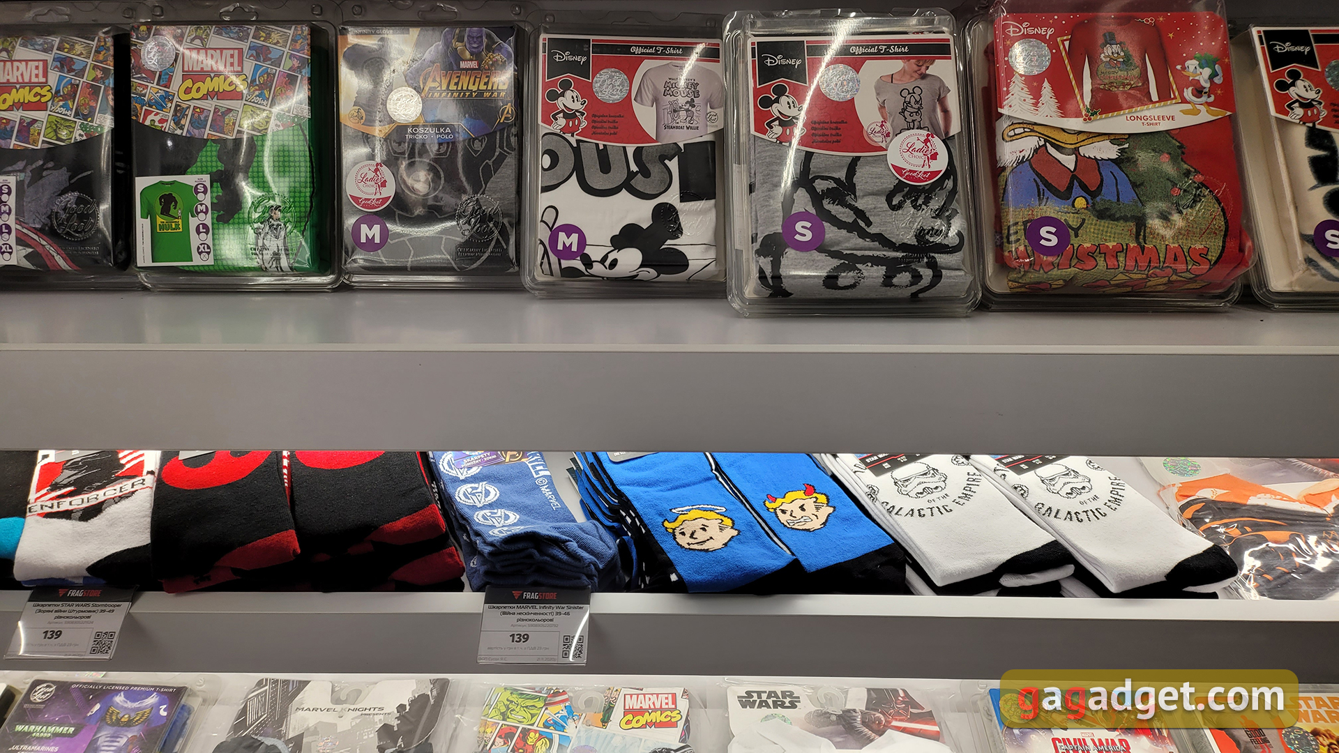 В Киеве открылась новая локация для геймеров: репортаж из магазина FragStore с мерчем, аксессуарами и подарками на любой вкус и кошелек-63
