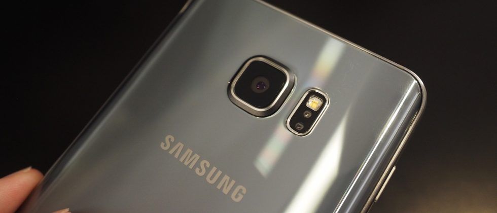 Смартфон Samsung Galaxy X будет похож на ноутбук