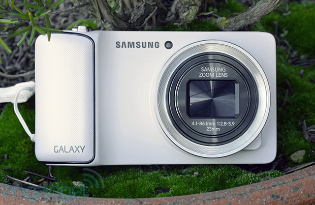 Беззеркальная фотокамера Samsung Galaxy Camera 2 на платформе Android
