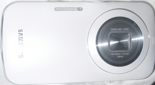 Первое живое фото камерофона Samsung Galaxy S5 Zoom (K Zoom)