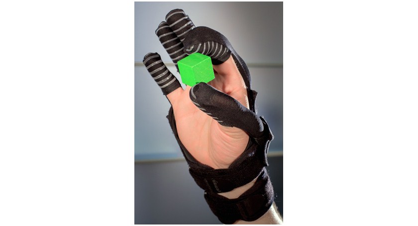 Роботизированная перчатка для усиления мышц кисти