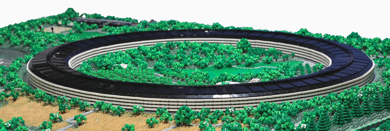 Энтузиаст собрал копию кампуса Apple Park из 85 000 кубиков LEGO