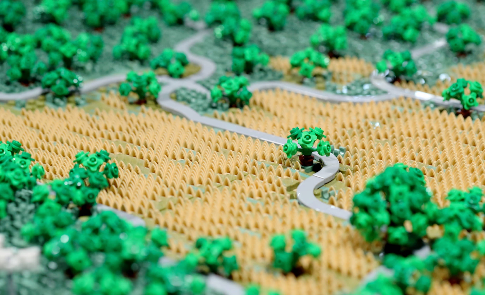 Энтузиаст собрал копию кампуса Apple Park из 85 000 кубиков LEGO-9