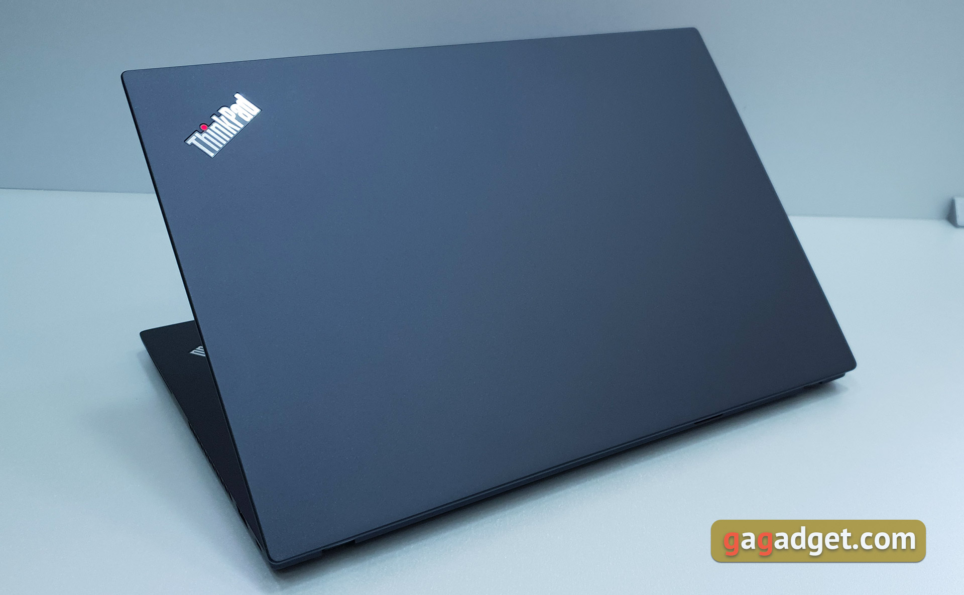 Огляд ноутбука Lenovo ThinkPad T490s: старанний працівник-5
