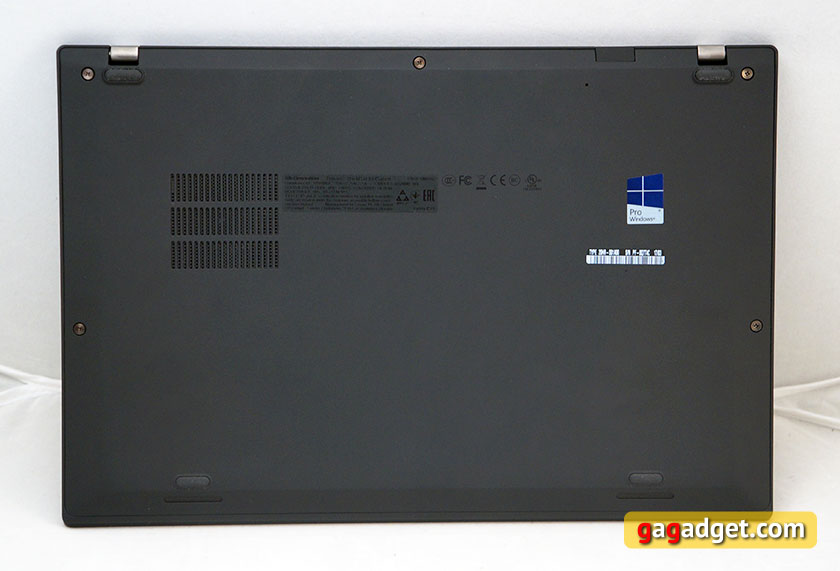 Обзор Lenovo ThinkPad X1 Carbon 5th Gen: тонкий и прочный бизнес-ультрабук-11