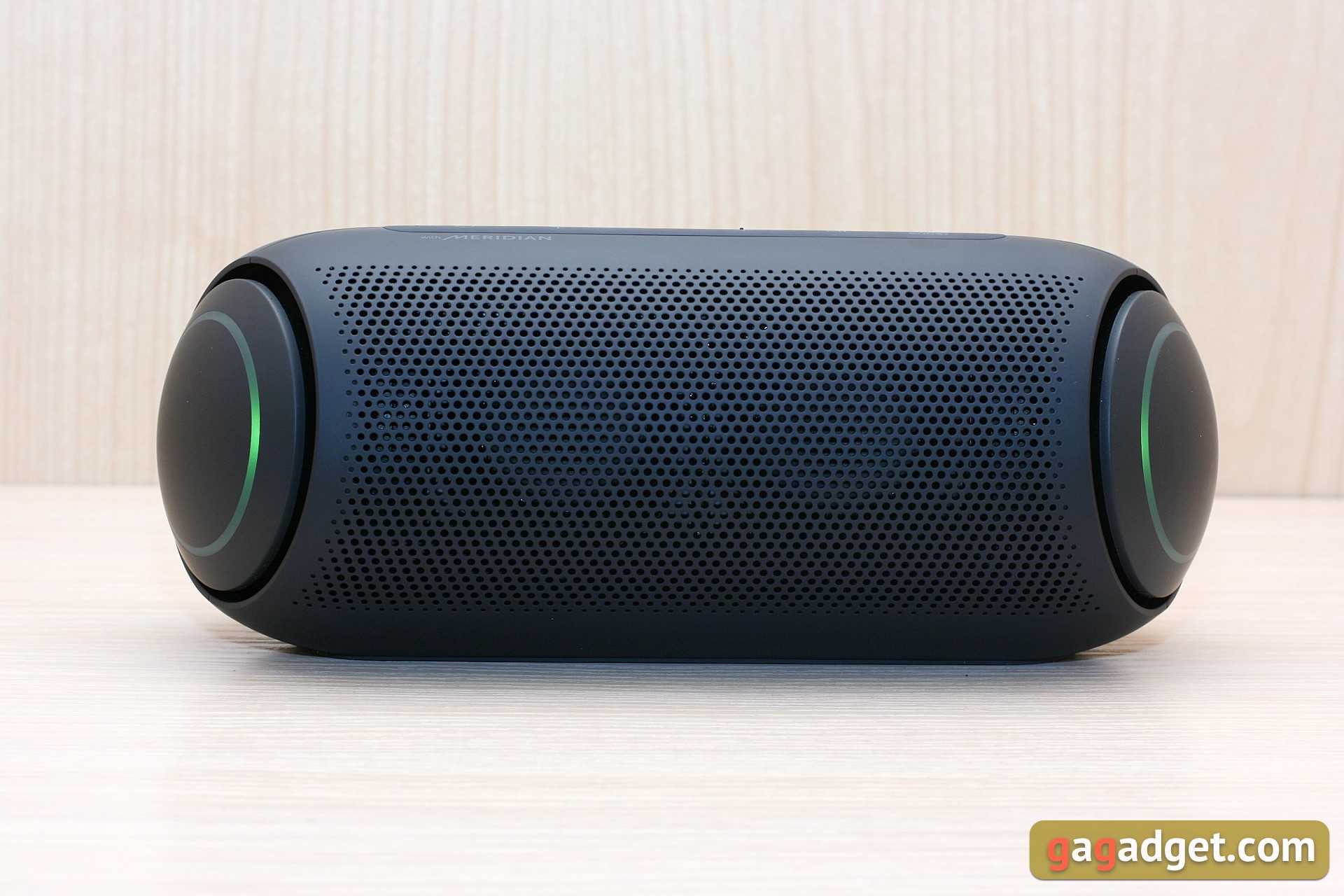 LG XBOOM Go Bluetooth Speakers Review (PL2, PL5, PL7)-32